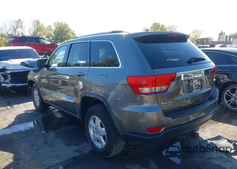 2013 Jeep Grand Cherokee Laredo z USA, uszkodzony, nr VIN 1C4RJFAG4DC602892